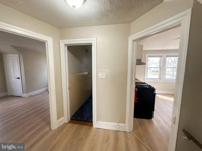 Photo - 1109 W James St Unit 2