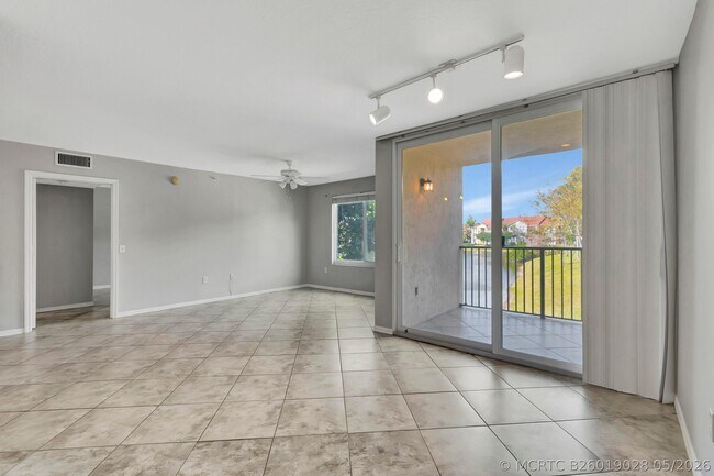116 Villa Cir Unit 116