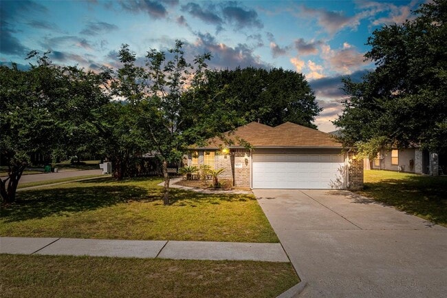 Photo - 18103 Gravenhurst Ln House