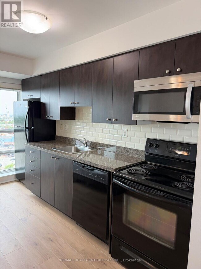 Photo - 215 Queen St E Unit 1511
