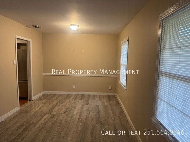 Photo - 4440 Nicholl Dr