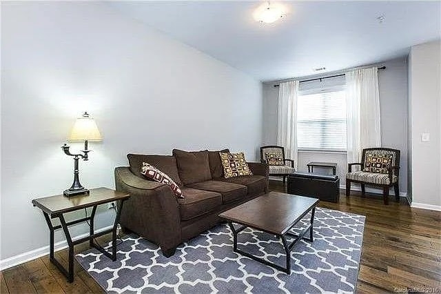 Photo - 1115 Ilana Ct