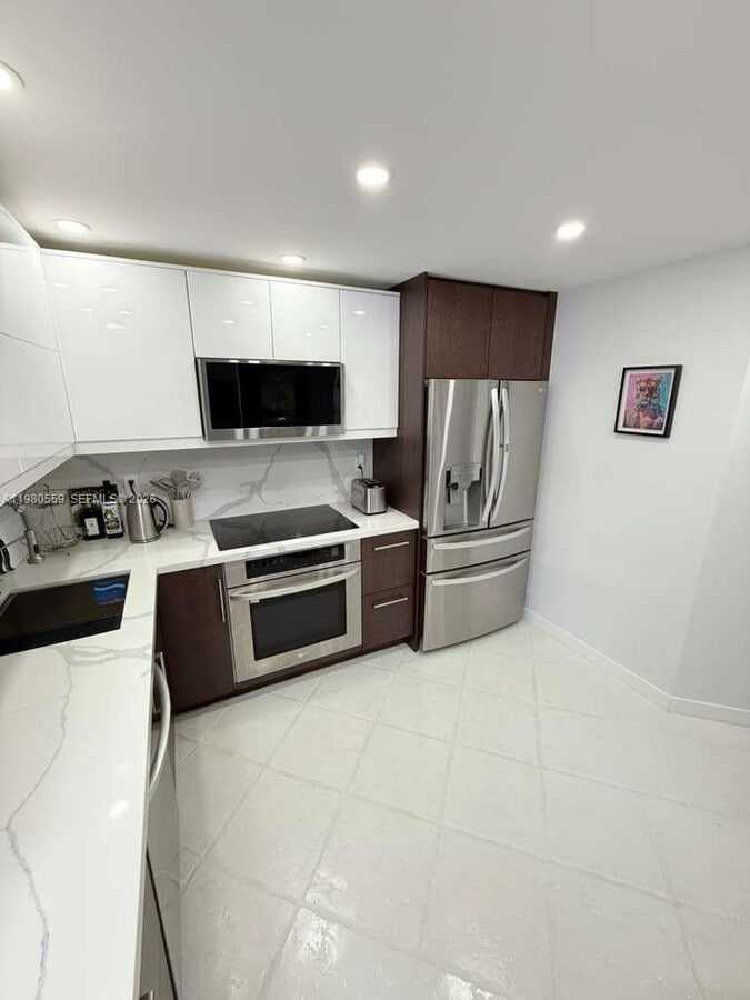Photo - 2750 NE 183rd St Unidad 5