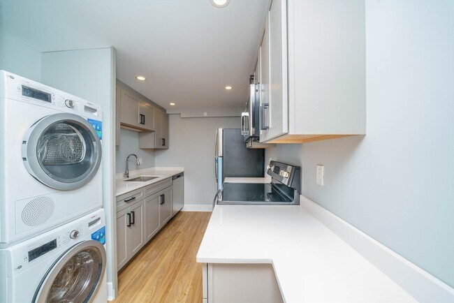 Photo - 132 Sherman St Unit 9