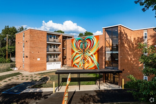 Building Photo - Riviera Rental