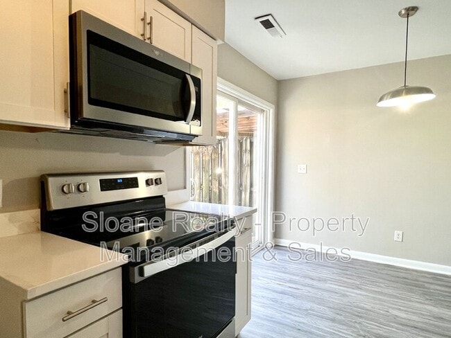 Photo - 1295 Mathis Ferry Rd