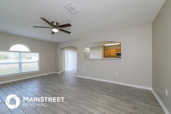 Photo - 2103 Whispering Trails Blvd