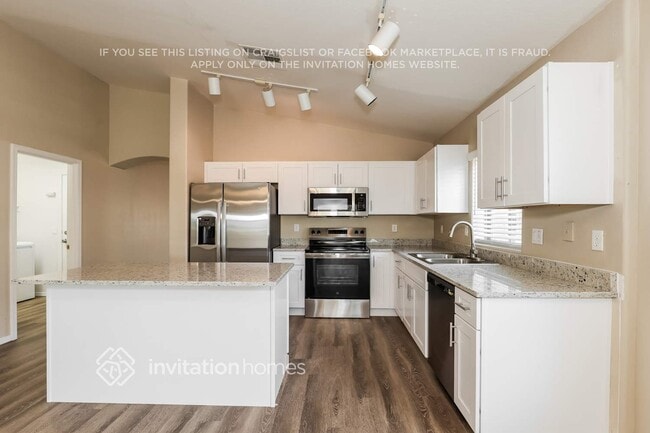 Photo - 18443 W Mission Ln