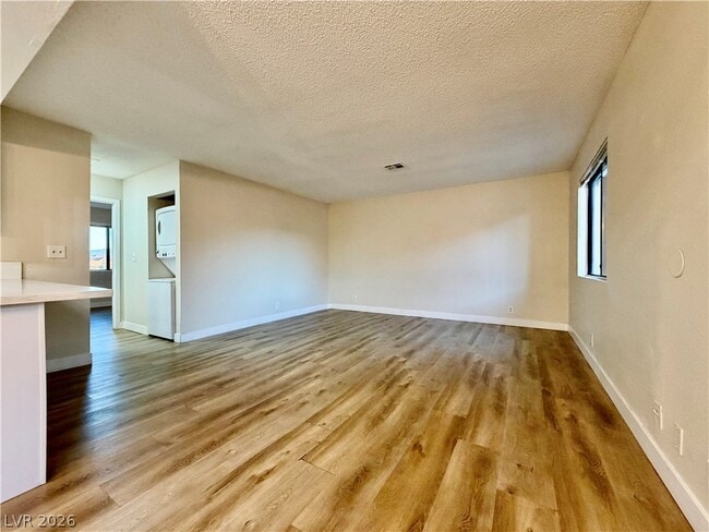 Photo - 4300 N Lamont St Unit 247