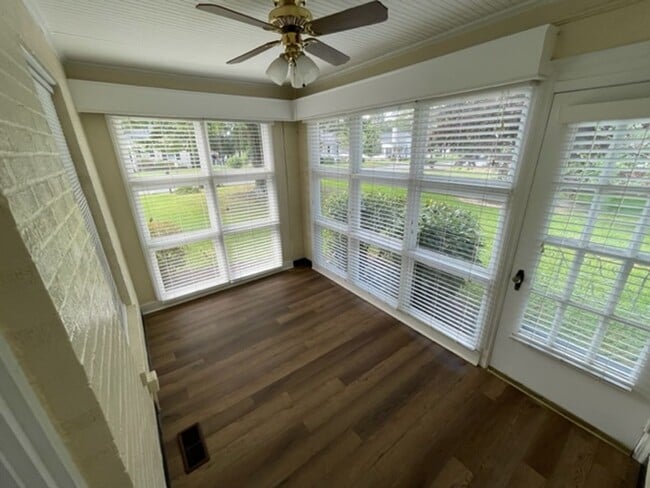 Photo - 4 Bedroom 2 bath home with garage in beaut...