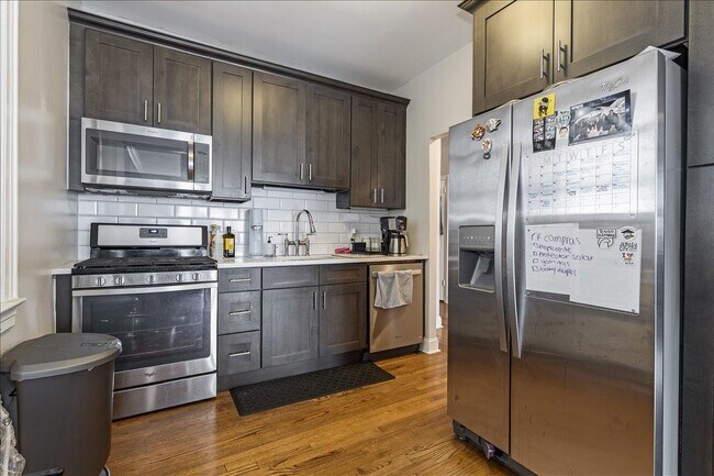 Photo - 104 PALISADE Ave Unit A2