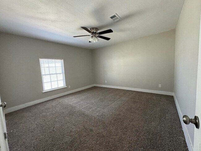 Photo - 8708 Lanewood Dr