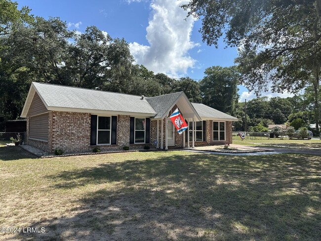 Photo - 2607 Harvey Rd Townhome