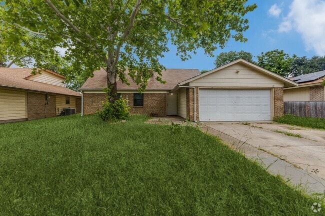 Building Photo - 12129 Spring Branch Dr Rental