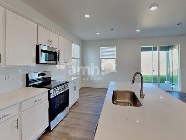 Photo - 10032 Potomac St