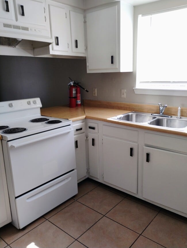 Photo - 1007 Shilo Ave Unidad C