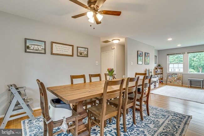 Photo - 8307 Carrleigh Pkwy