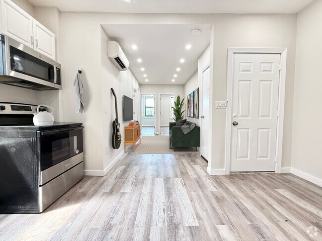 Building Photo - 8918 Northern Blvd Unit 3R Rental