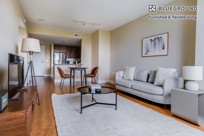 Photo - 415 L St NW Unidad FL5-ID904