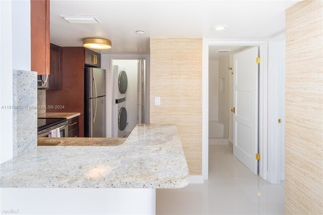 Photo - 1 br, 1 bath Condo - 770 Claughton Island ... Unit Apt 2110