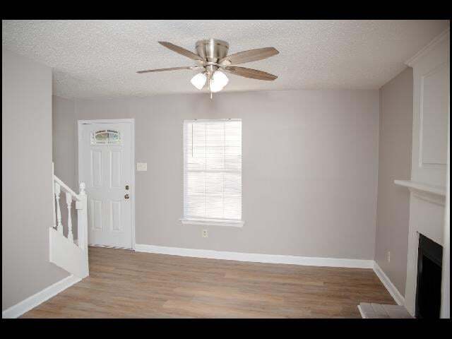 Building Photo - 715 S Valentine St Rental