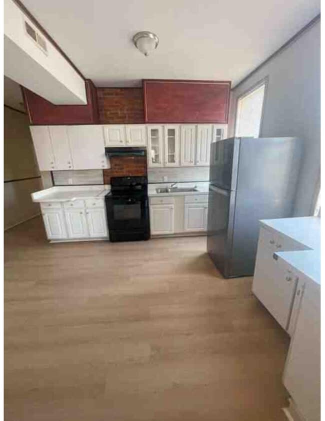 Photo - 2735 W North Ave Unit #2