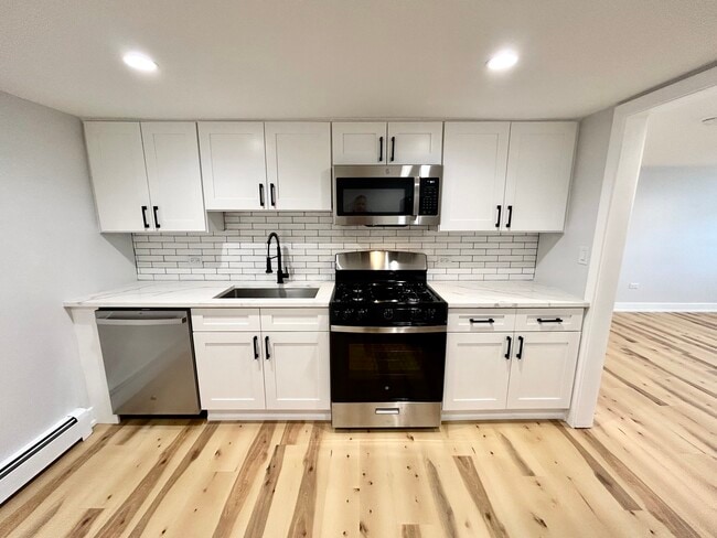 Building Photo - 8905 Plainfield Rd Unit G