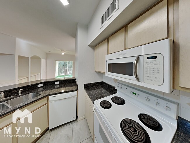 Photo - 829 Camargo Way Unit 306