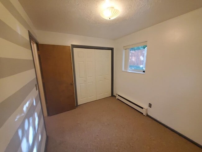 Photo - 426 W 200 S