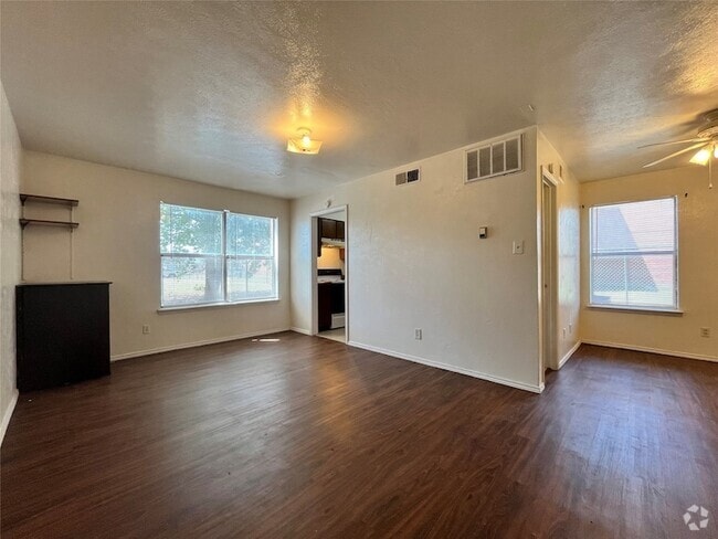 Building Photo - 2526 W Prairie St Unit 203 Rental