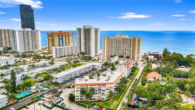 Photo - 3181 S Ocean Dr Unidad 103