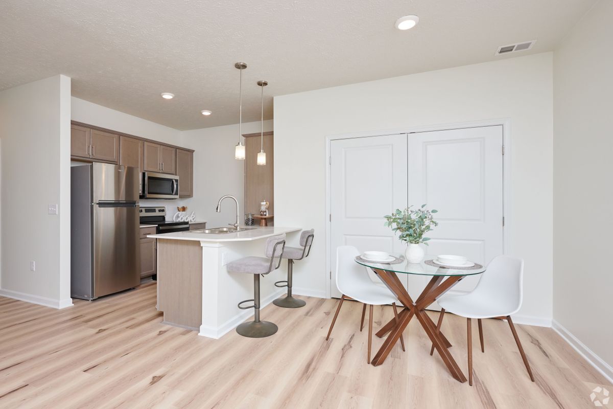 Photo - 2715 Manitou Rd