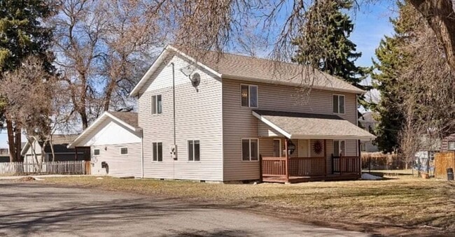 Photo - 803 N Grand Ave