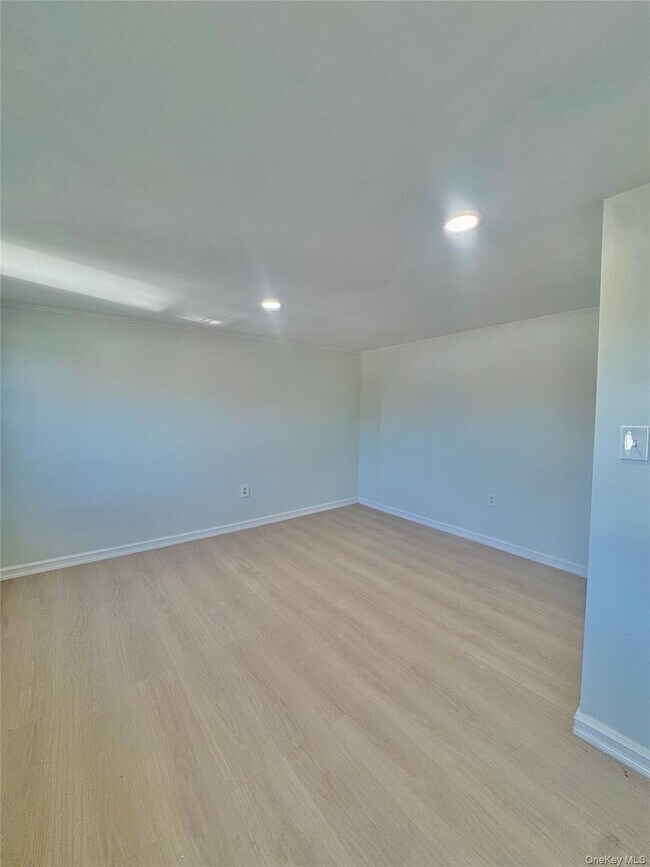 Photo - 249 N MacQuesten Pkwy Unit Floor #2