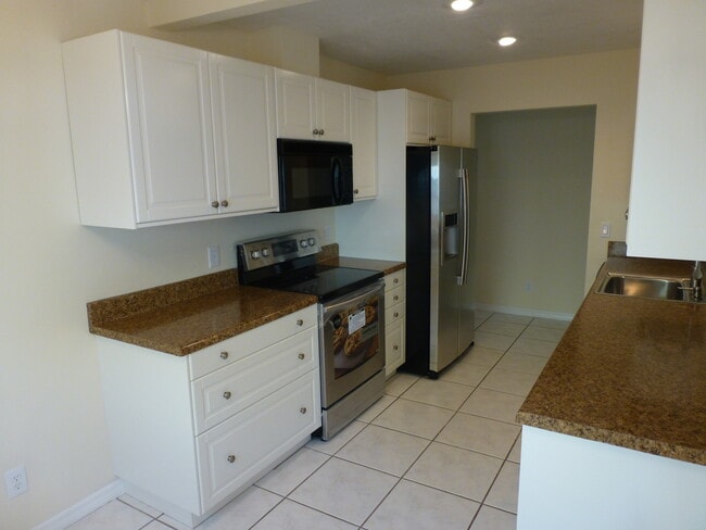 Photo - 912 Highlands Blvd