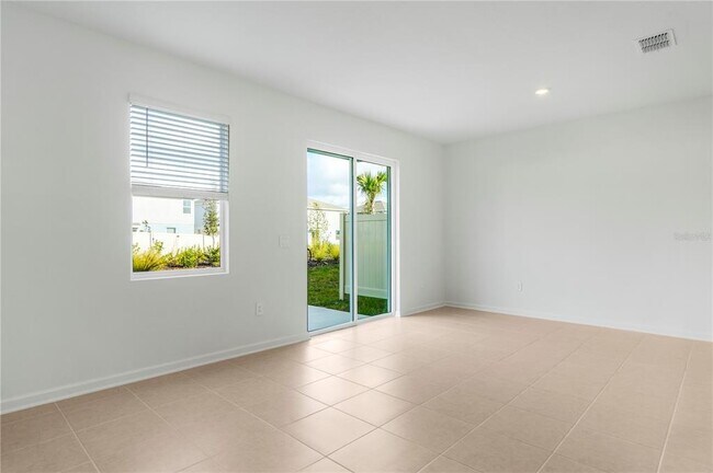 Photo - 2743 Skyline Lp