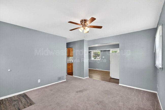 Photo - 409 Shepley Dr