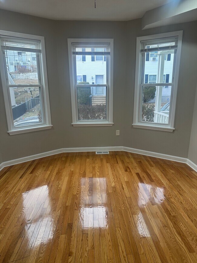 Photo - 68 Bellevue St Unit 1