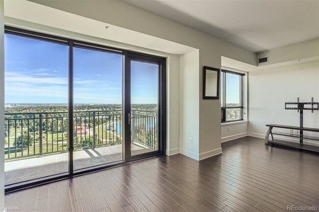 Photo - 1 br, 1 bath Condo - 2990 East 17th Avenue...