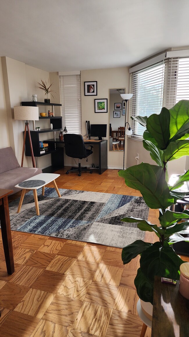 Photo - 2800 Wisconsin Ave NW Unidad 610