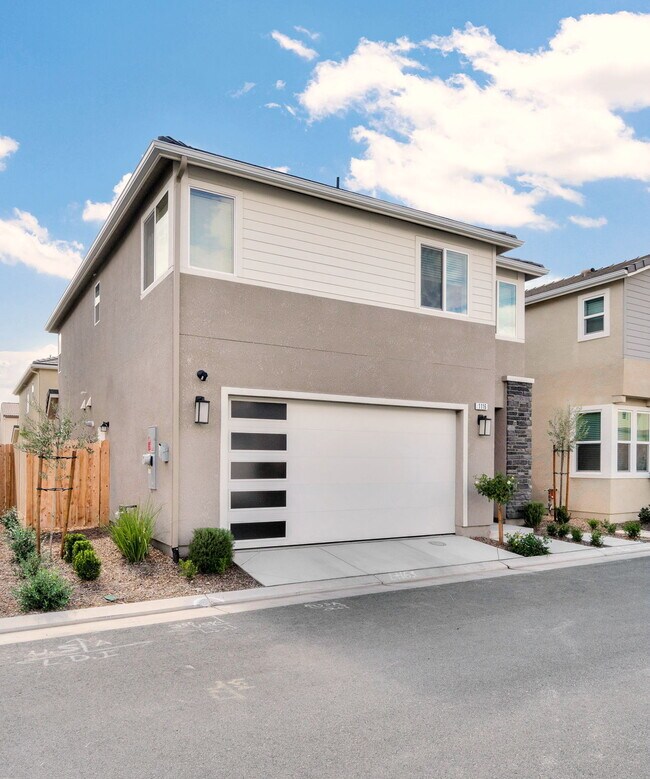 Photo - 1116 Encore Wy W