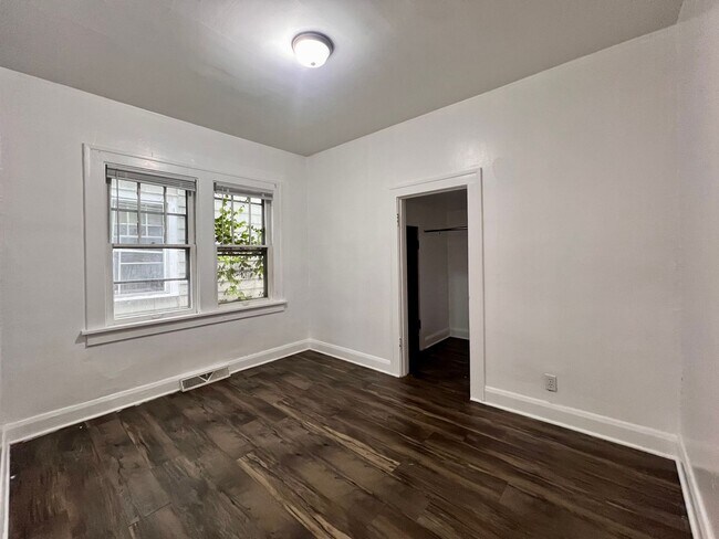Photo - 4158 Mayfield Dr Unit Lower