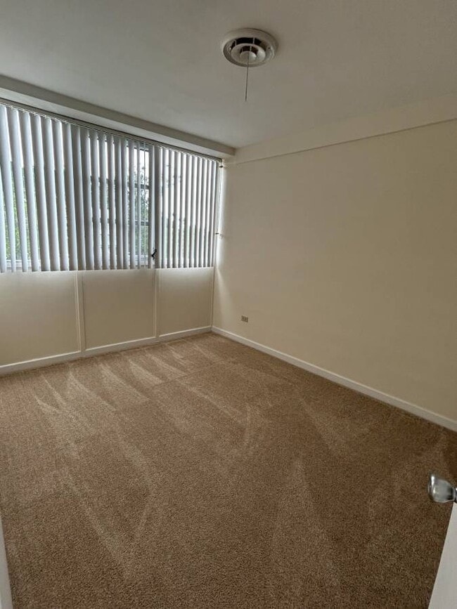 Photo - 305 - Edgewood Place LP