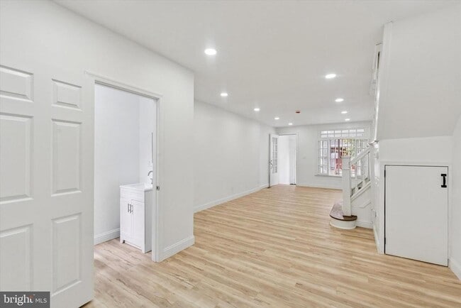 Photo - 17 N Millick St