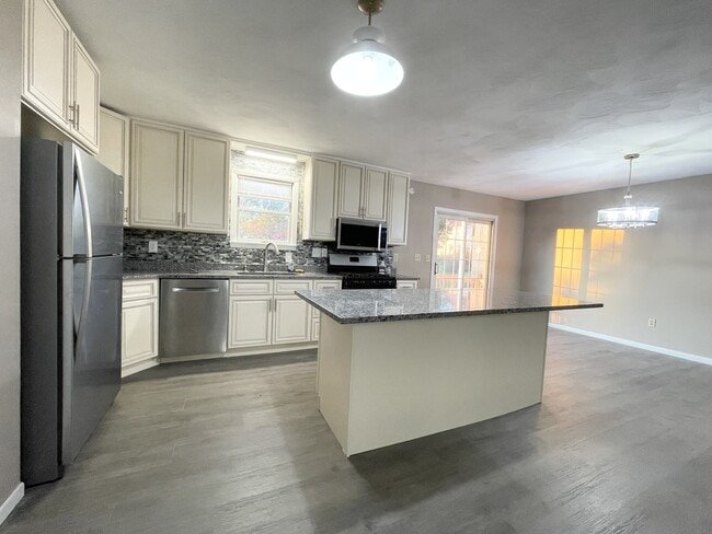 Photo - 3149 Glenwood Dr