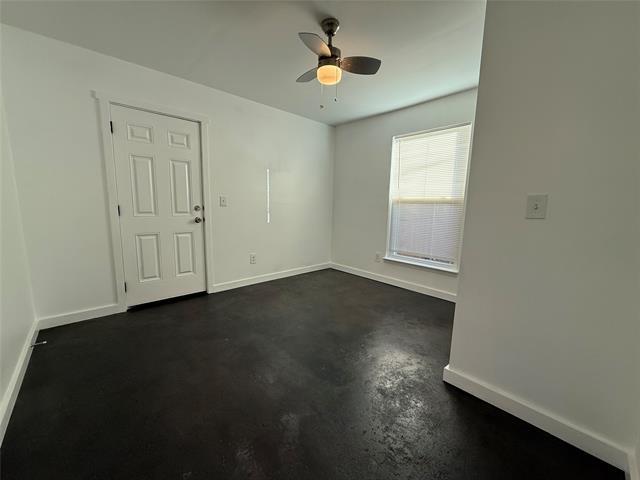 Photo - 1135 Holly Glen Cir