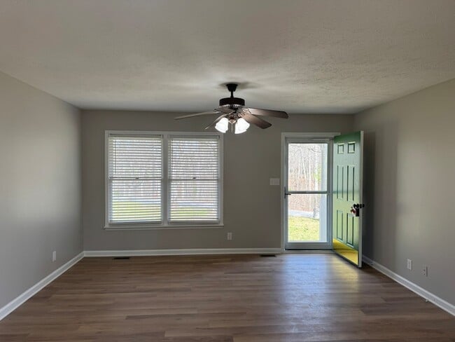 Photo - 226 Nottingham Rd