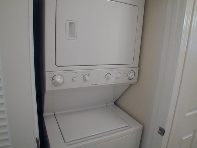 Photo - Country West212 Unit Apt B