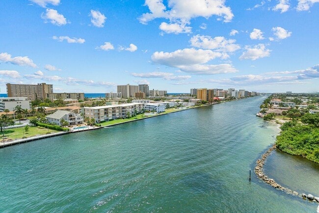 Photo - 2880 NE 14th Street Causeway Unidad 805