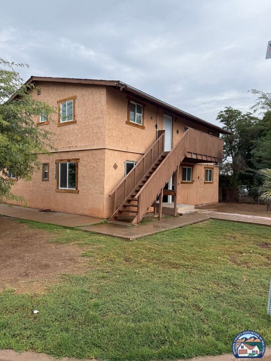 Building Photo - 232 W Barbara St Unit Apt D